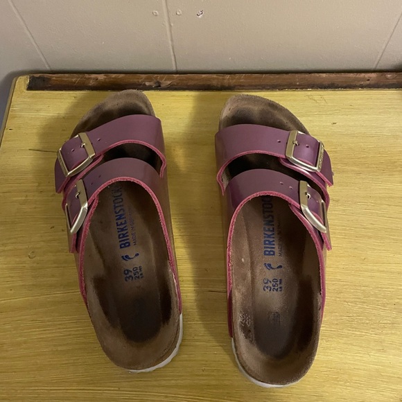 Birkenstock Arizona Women’s Metallic Pink Sandals - Picture 3 of 3